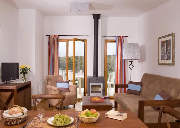 Madame Les De Valjoly 3*